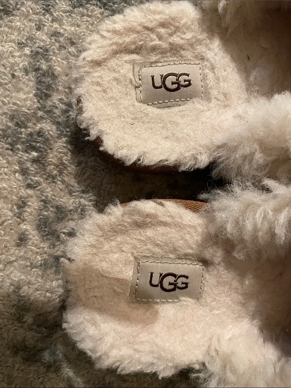 UGG kids Chestnut Suede Slippers with Cream Shearling and rubber bottom